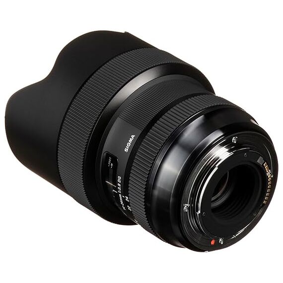 Sigma 14-24mm f/2.8 DG HSM Art