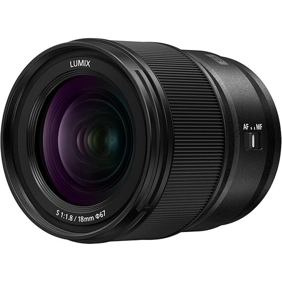 Lumix S 18mm F/1.8 Ultra-Wide-Angle Lens (S-S18)Lumix S 18mm F/1.8 Ultra-Wide-Angle Lens (S-S18)