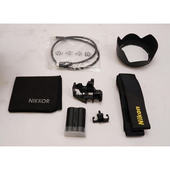 Nikon Z6 III + Z 24-70mm f/4 S