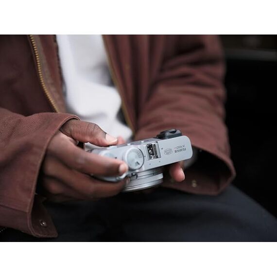 Fujifilm X100VI (Black)